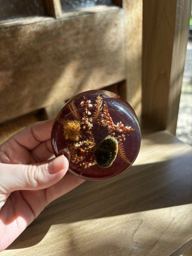 Vintage paperweight a - paperweight, s.e.a