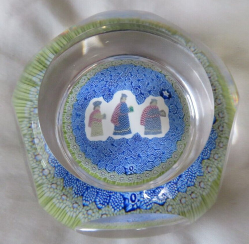 1976 christmas paperweight - 1976,