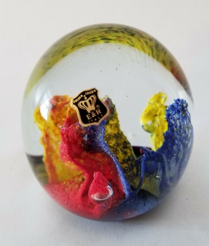 Vintage golden crown - crown, r