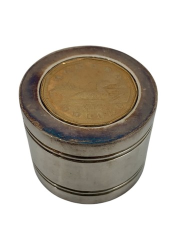Vintage brass canadian - p,
